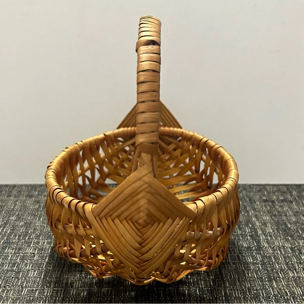 Vintage Woven Basket Melon Rib God’s Eye Detail 6x5.5